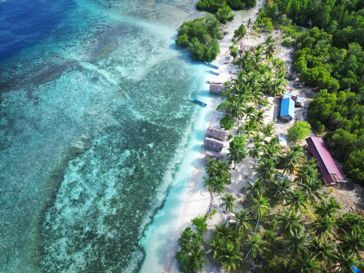 West Mansuar Homestay Pulau Mansuar Экстерьер фото