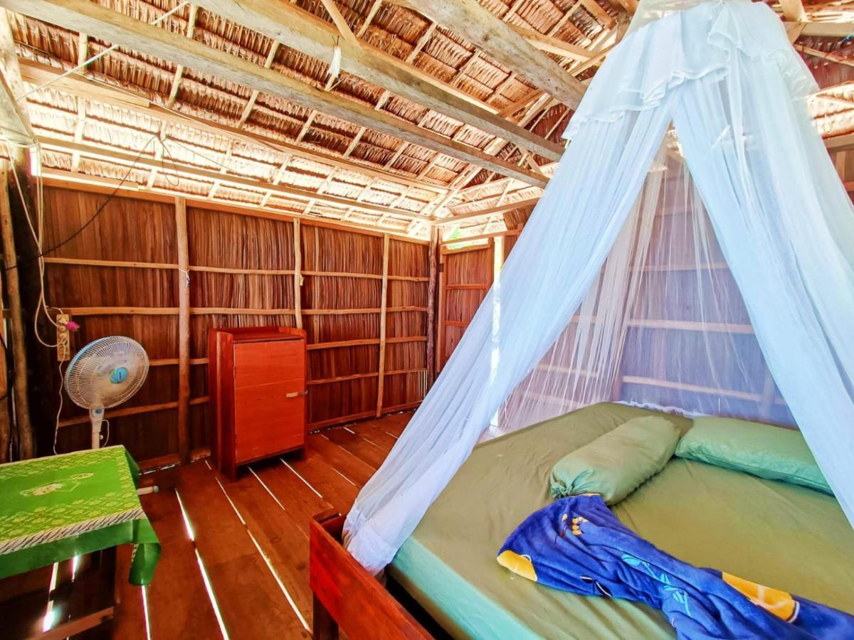 West Mansuar Homestay Pulau Mansuar Экстерьер фото